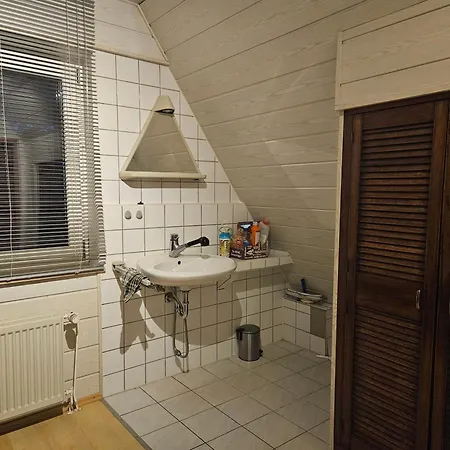 Furnished Private In A Row House * 노이불름슈토르프